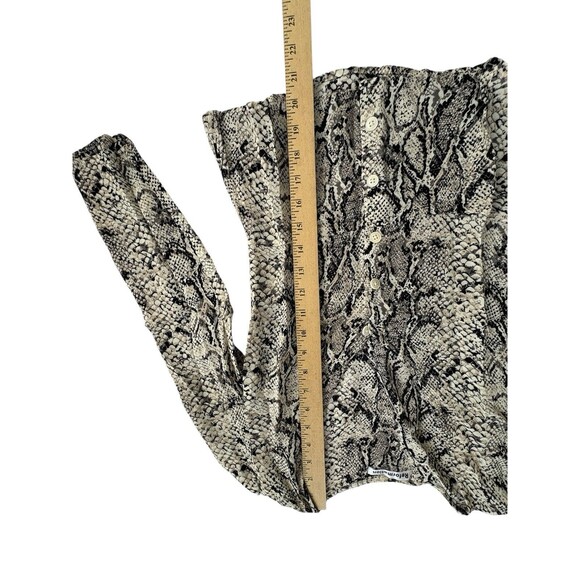 Reformation Pinched Shoulder Snake Print Blouse Top Size 4 Python Long Sleeve - Picture 8 of 11